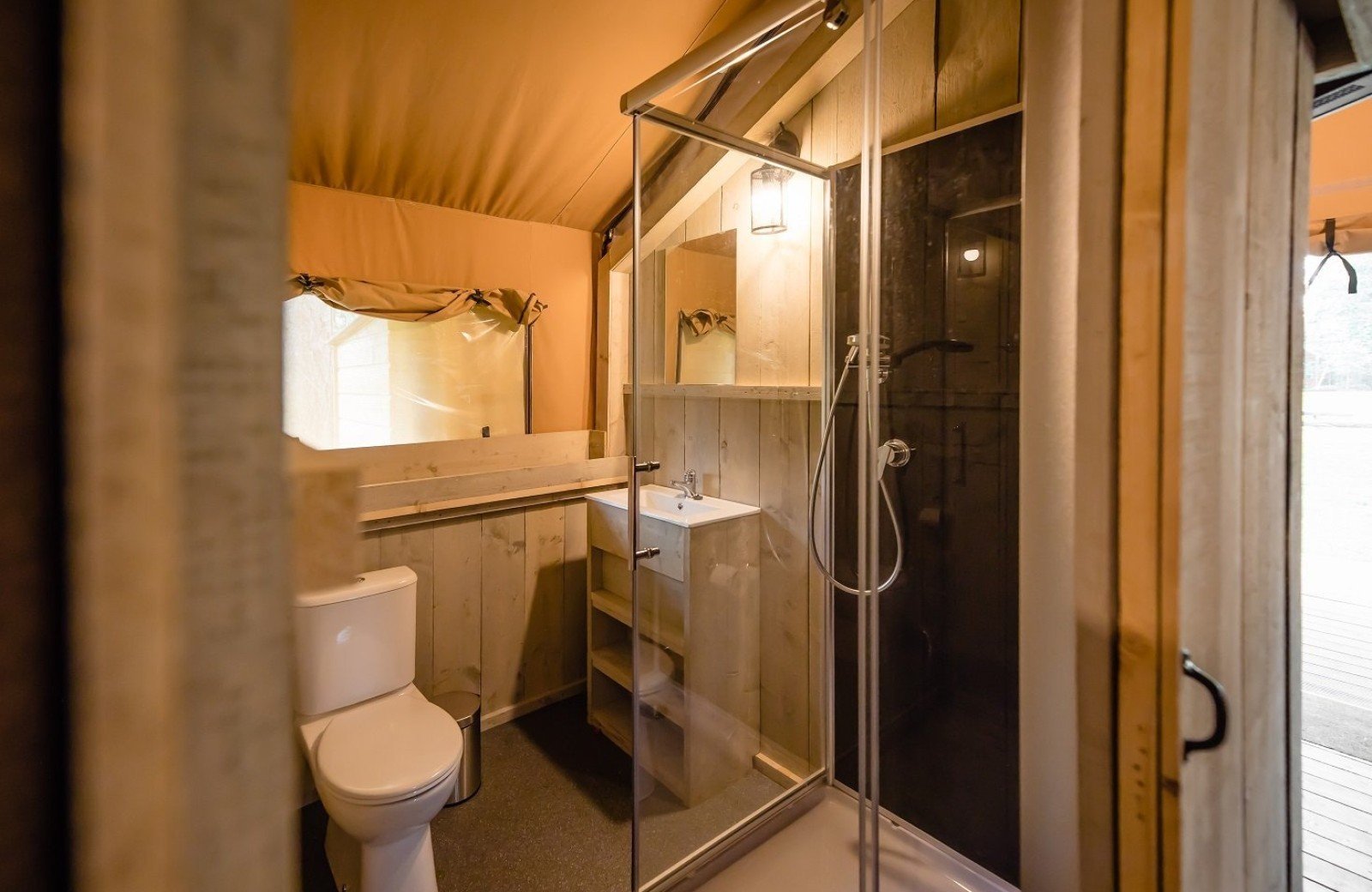 Beringerzand glamping bobbies lodgetent 20