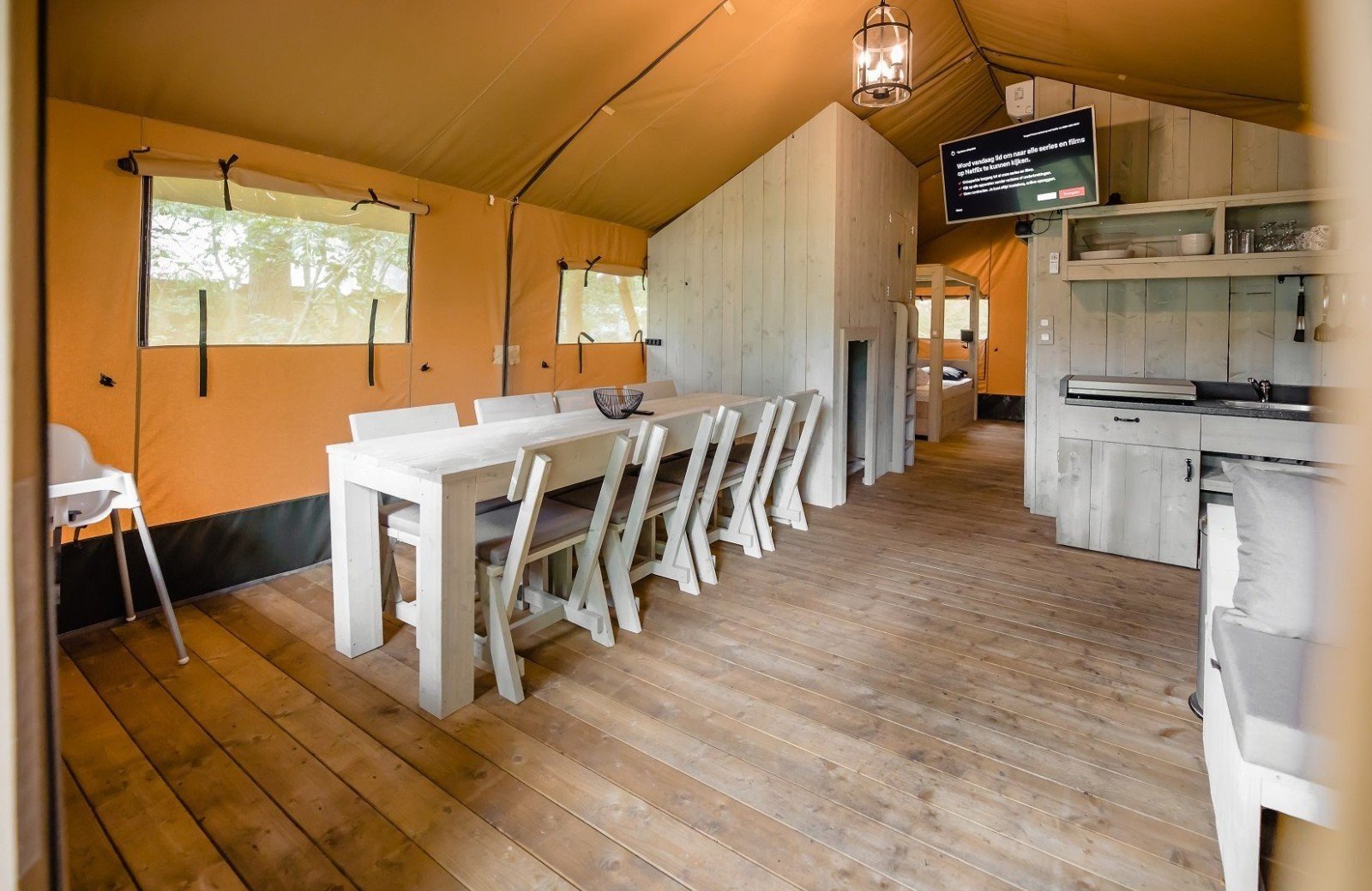Beringerzand glamping bobbies lodgetent premium 8 personen 1