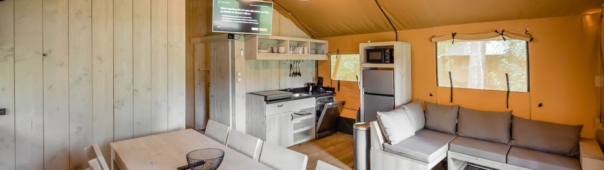Beringerzand glamping bobbies lodgetent premium 8 personen 2