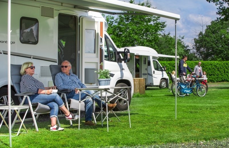 Camperplaats huren op seniorencamping in limburg