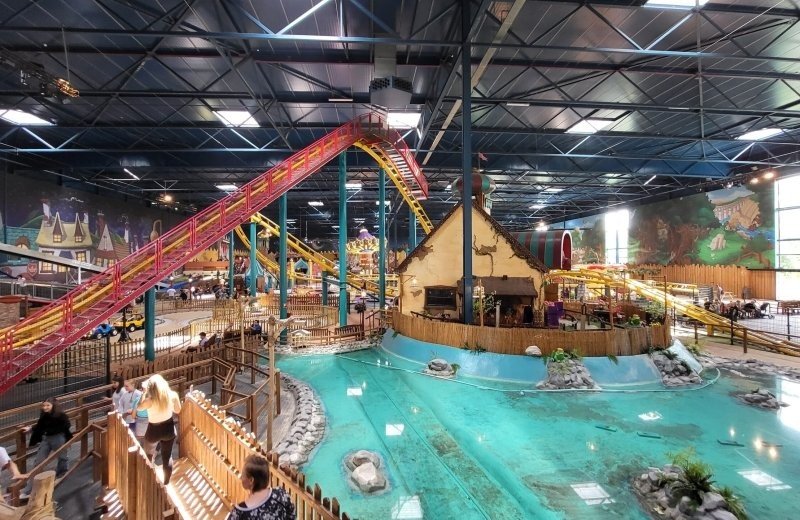 Camping in de buurt van attractiepark toverland in limburg 1