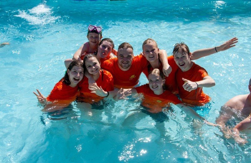 Het buitenzwembad is officieel geopend!