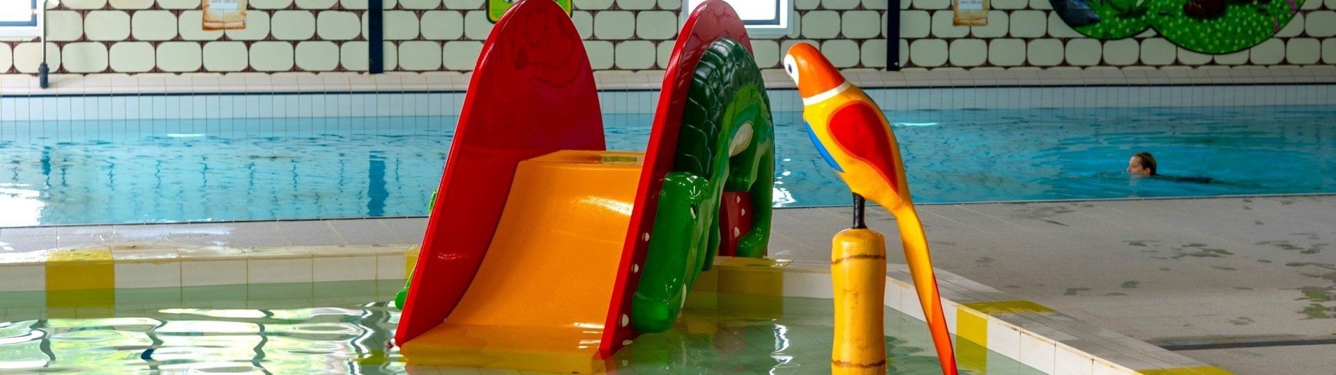 Overdekt en verwarmd zwembad beringerzand in limburg