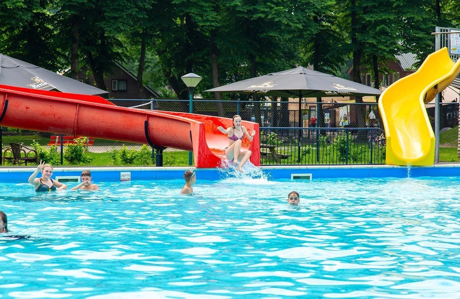Sommerurlaub Holland mit Kindern Schwimmbad