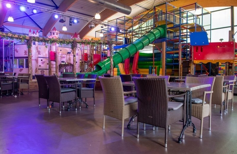 Terras in de binnenspeeltuin